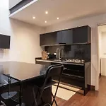 Apartment Umbria126 Loft In Zona Dateo Milan